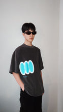 โหลดรูปภาพลงในเครื่องมือใช้ดูของ Gallery Dark grey washed t-shirt
