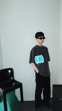 โหลดรูปภาพลงในเครื่องมือใช้ดูของ Gallery Dark grey washed t-shirt
